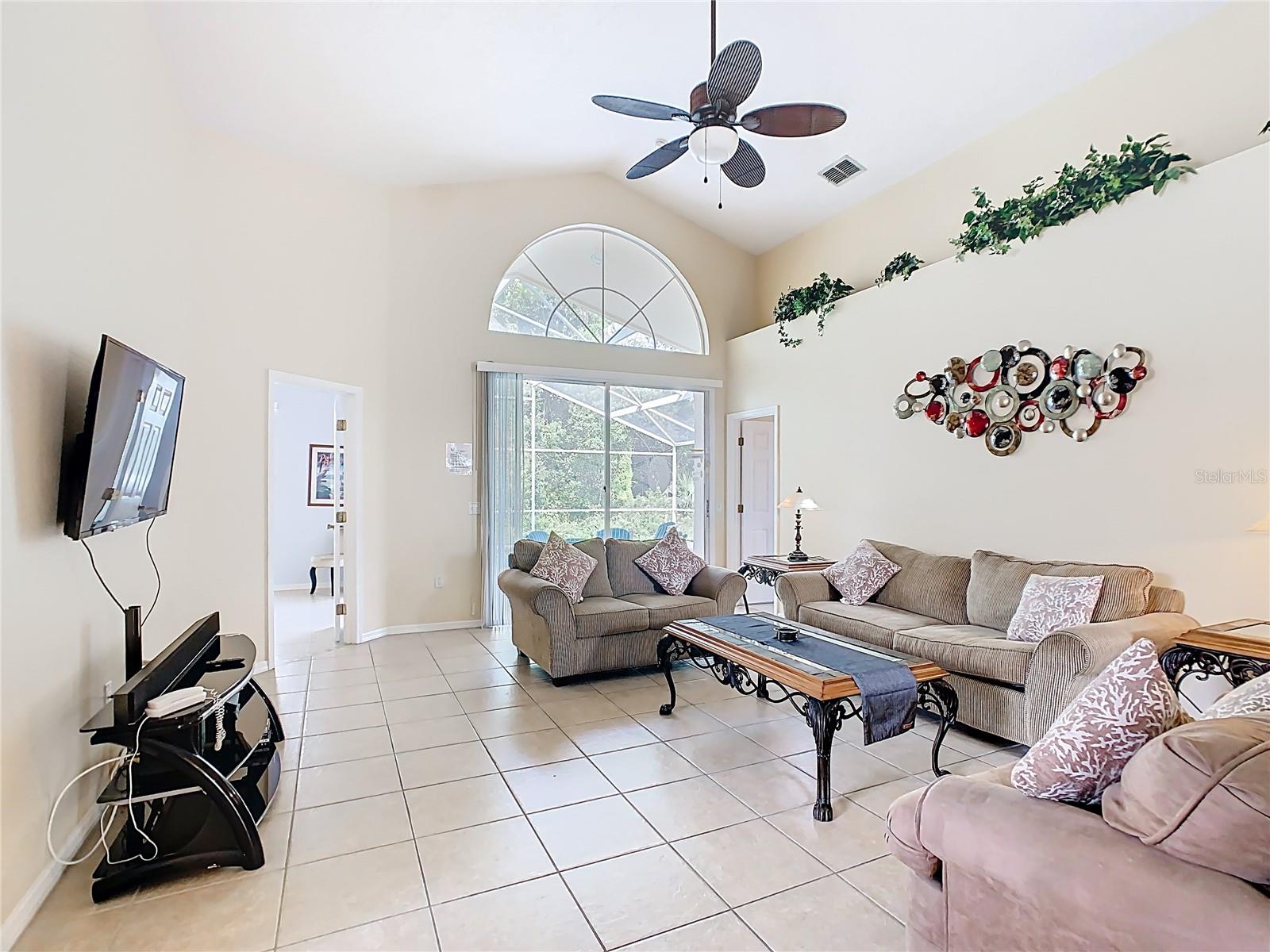 Image 10 of 58 For 341 Whittier Street