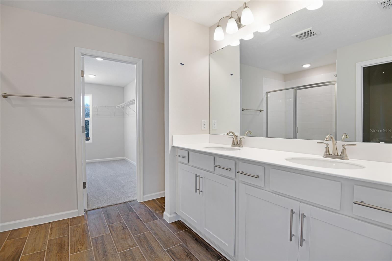 Image 13 of 15 For 640 Summit River Drive