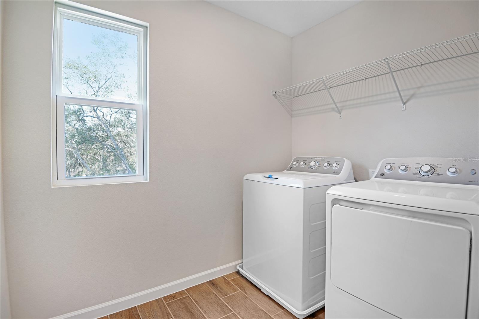 Image 14 of 15 For 640 Summit River Drive