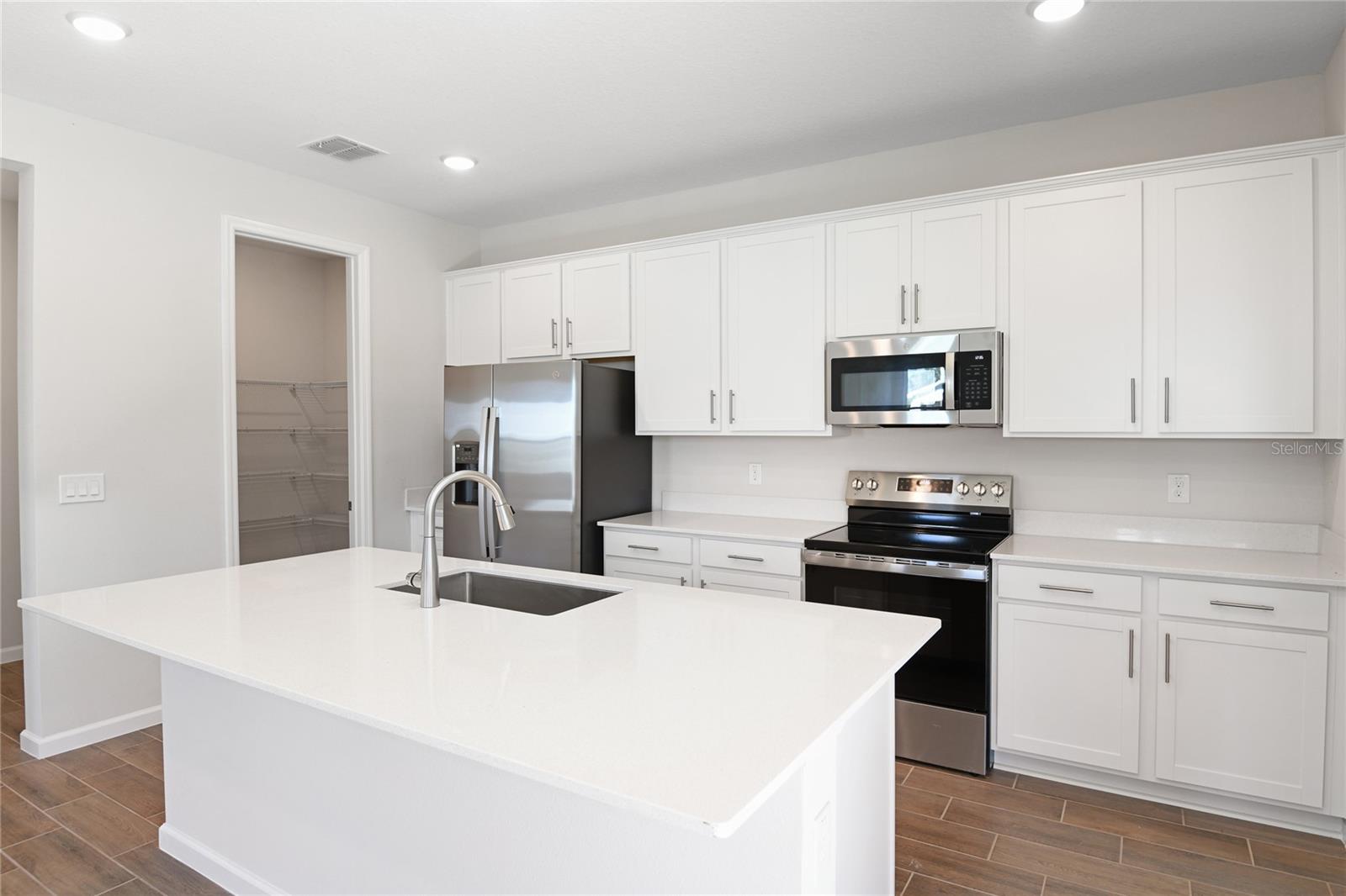 Image 4 of 15 For 640 Summit River Drive