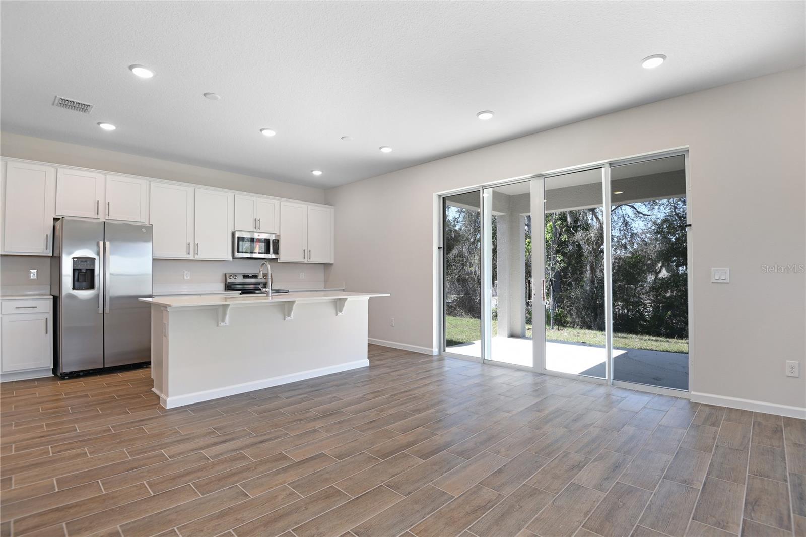 Image 7 of 15 For 640 Summit River Drive