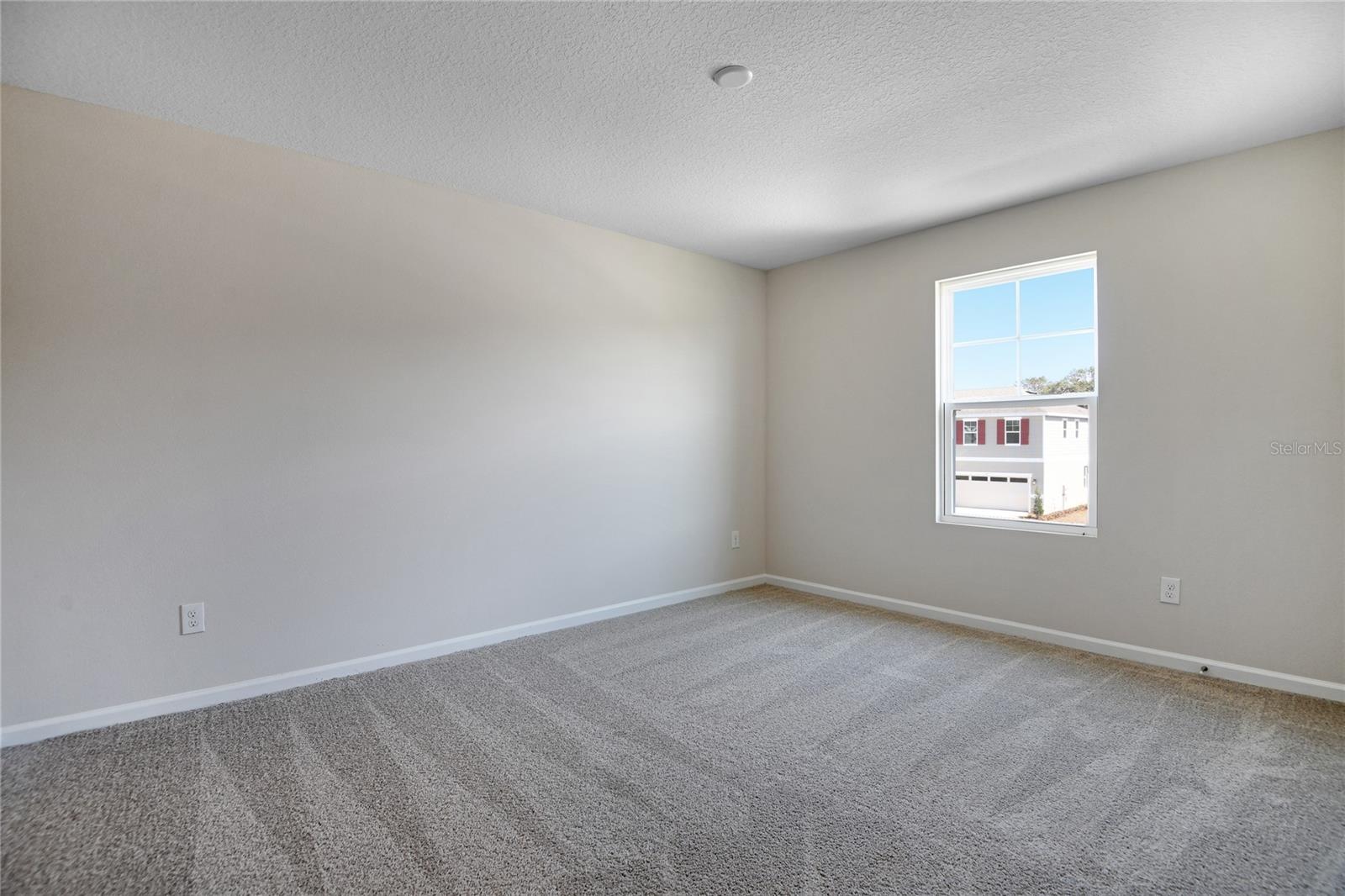 Image 8 of 15 For 640 Summit River Drive