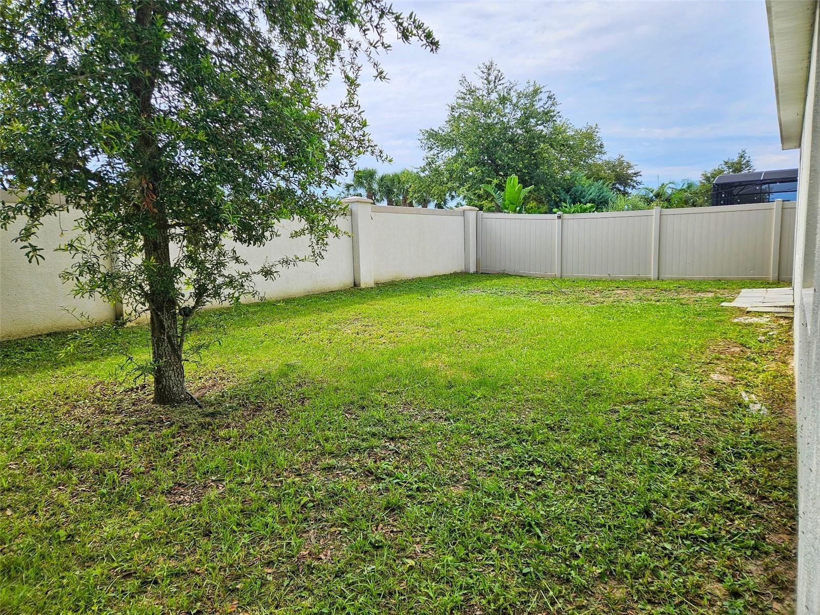 Image 17 of 18 For 2479 White Lilly Drive