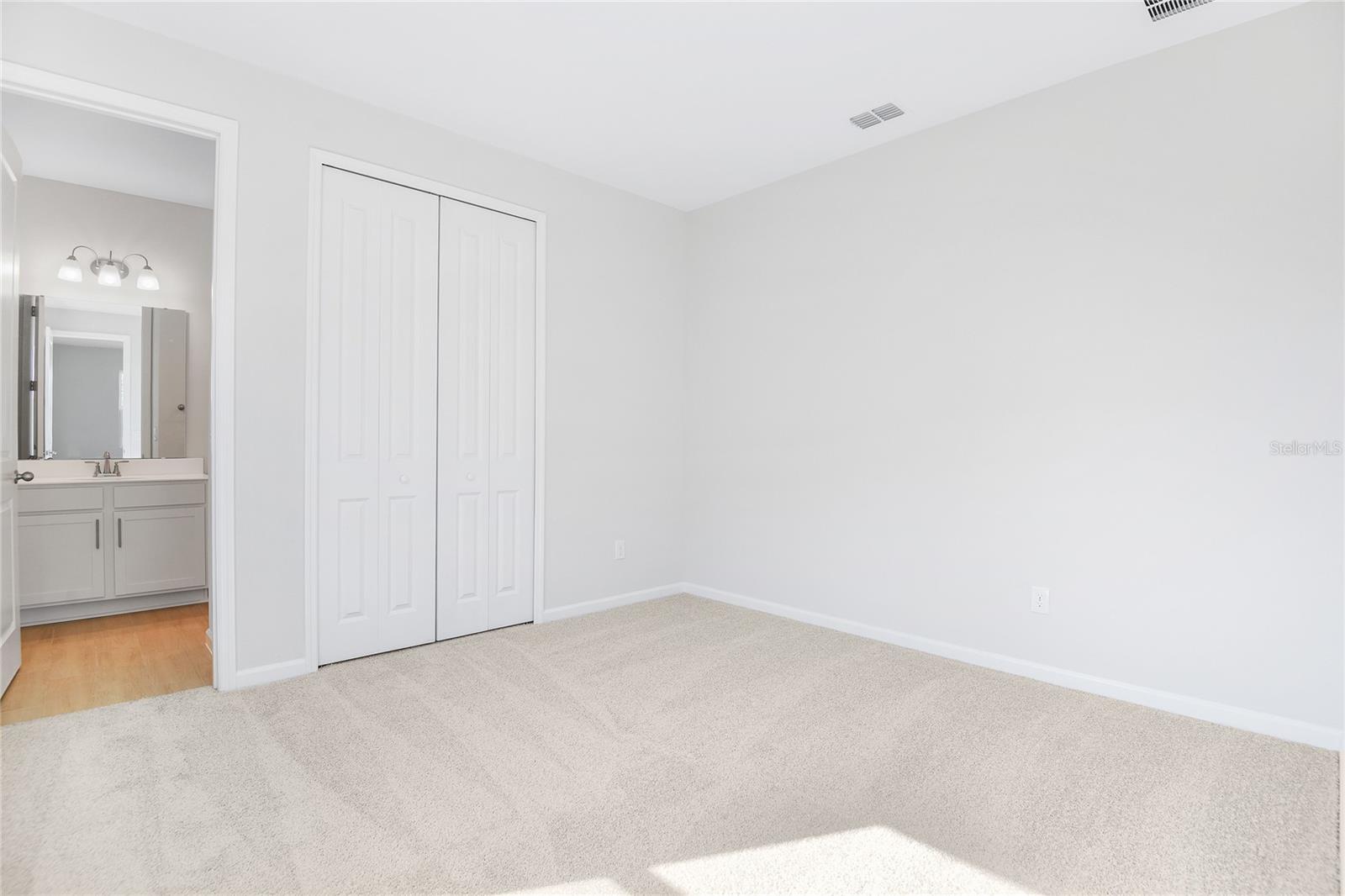 Image 3 of 17 For 530 Summit River Drive