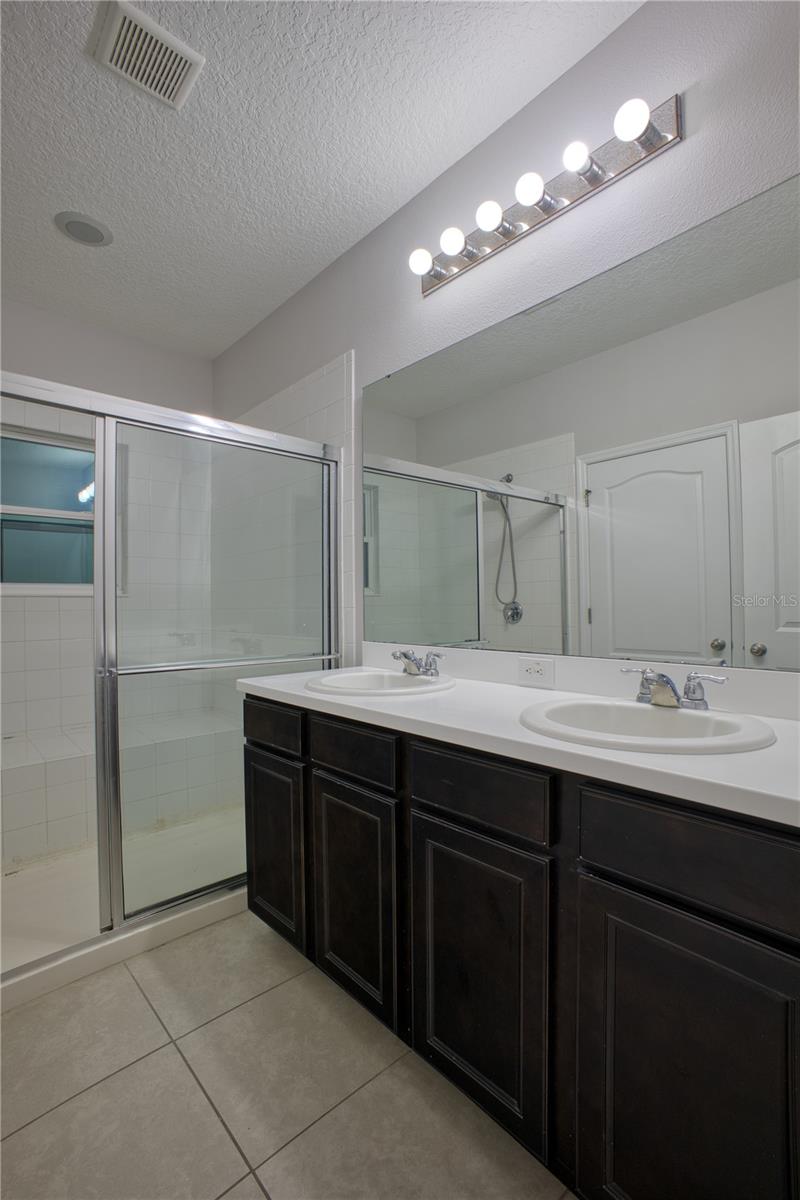 Image 25 of 38 For 7685 Ripplepointe Way