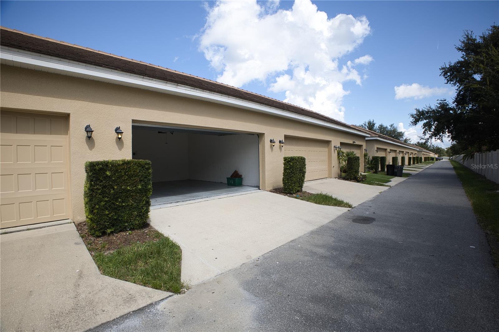 Image 33 of 38 For 7685 Ripplepointe Way