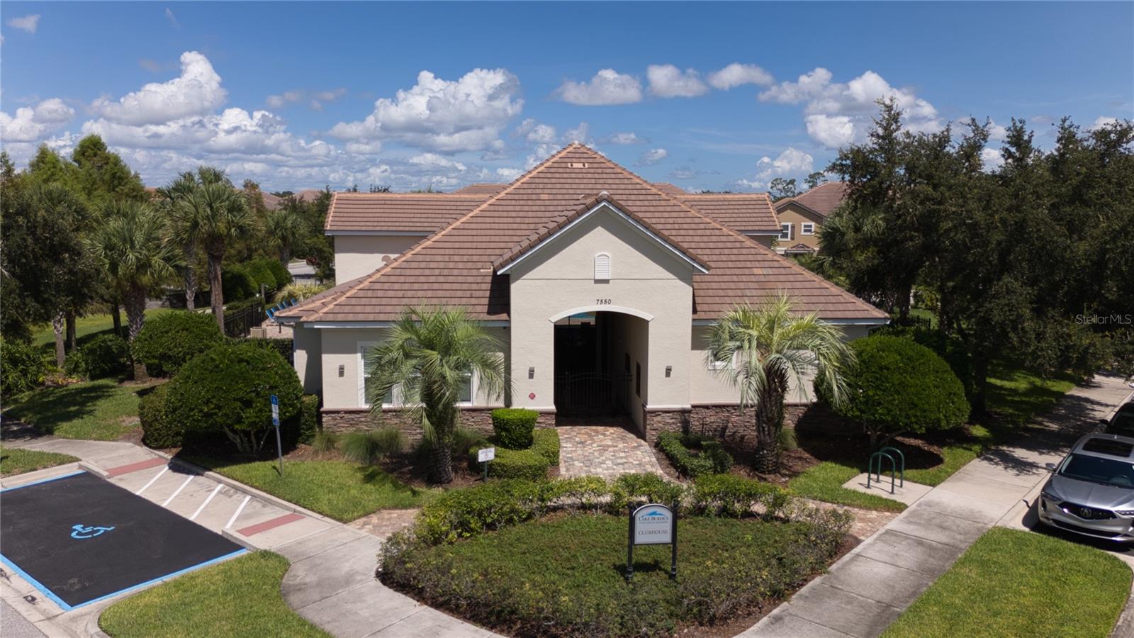 Image 34 of 38 For 7685 Ripplepointe Way