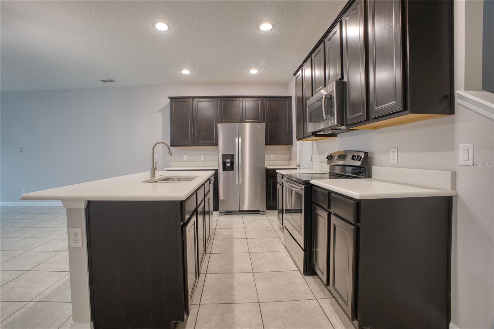 Image 4 of 38 For 7685 Ripplepointe Way