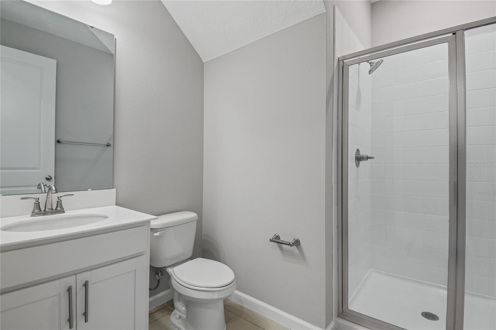 Image 4 of 20 For 555 Summit River Drive