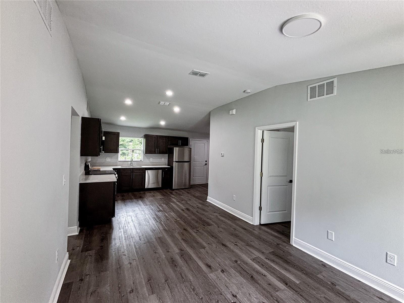 Image 2 of 7 For 7209 Ancha Street