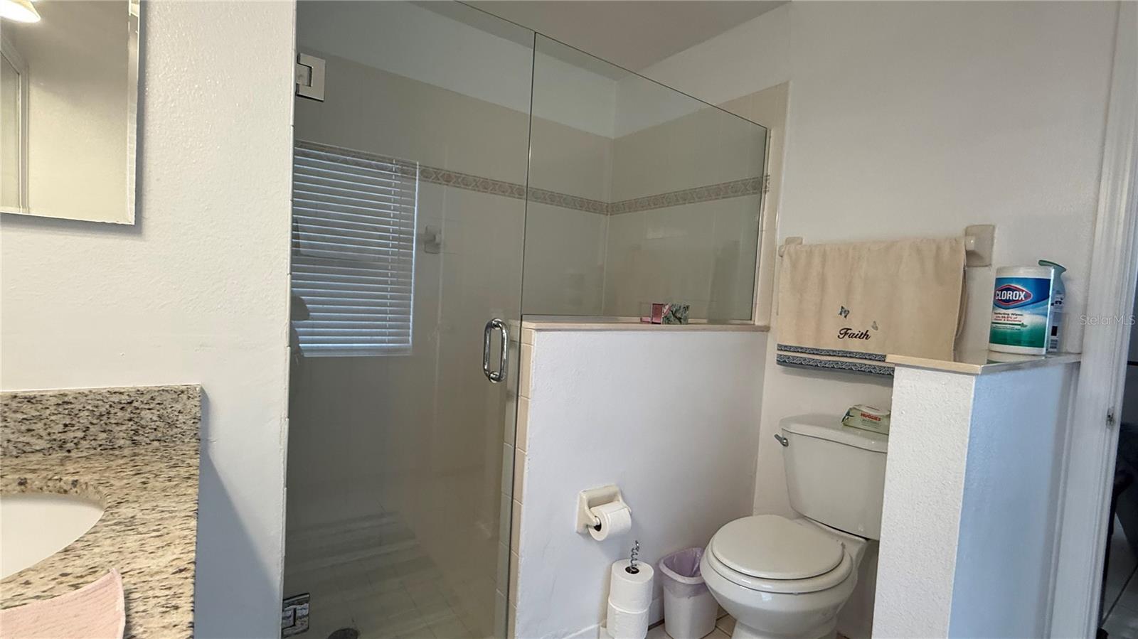 Image 29 of 66 For 2646 Quarterdeck Court