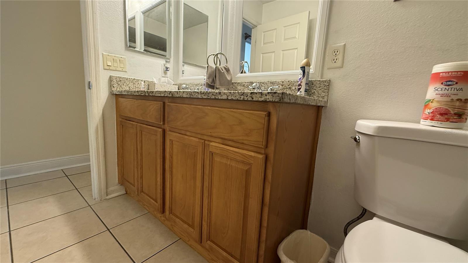 Image 36 of 66 For 2646 Quarterdeck Court