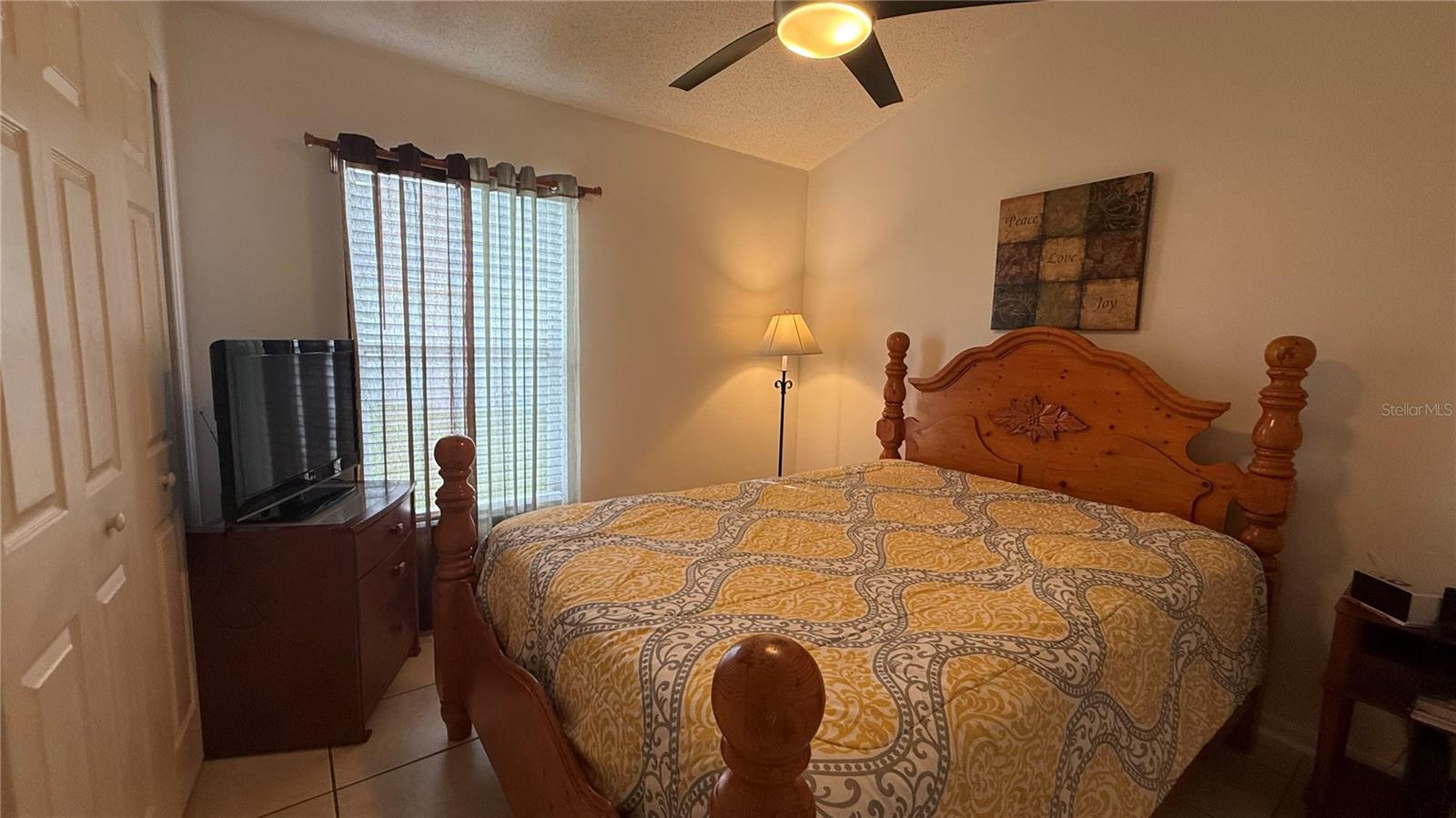 Image 37 of 66 For 2646 Quarterdeck Court