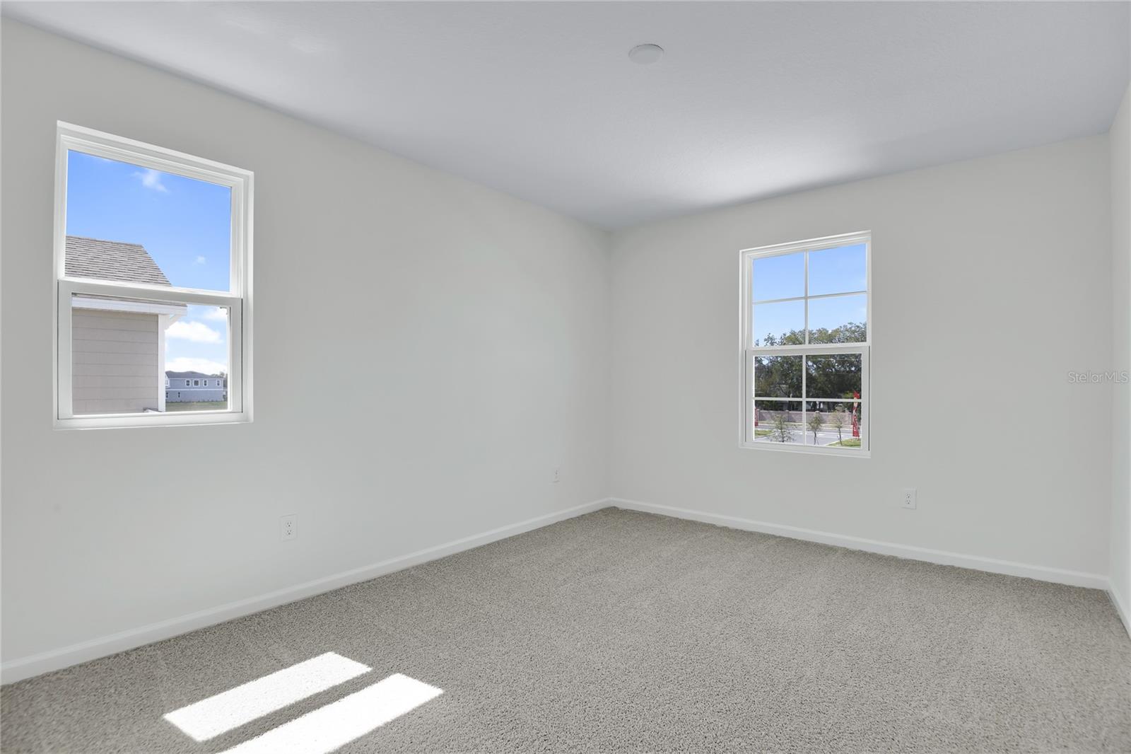 Image 16 of 20 For 665 Summit River Drive