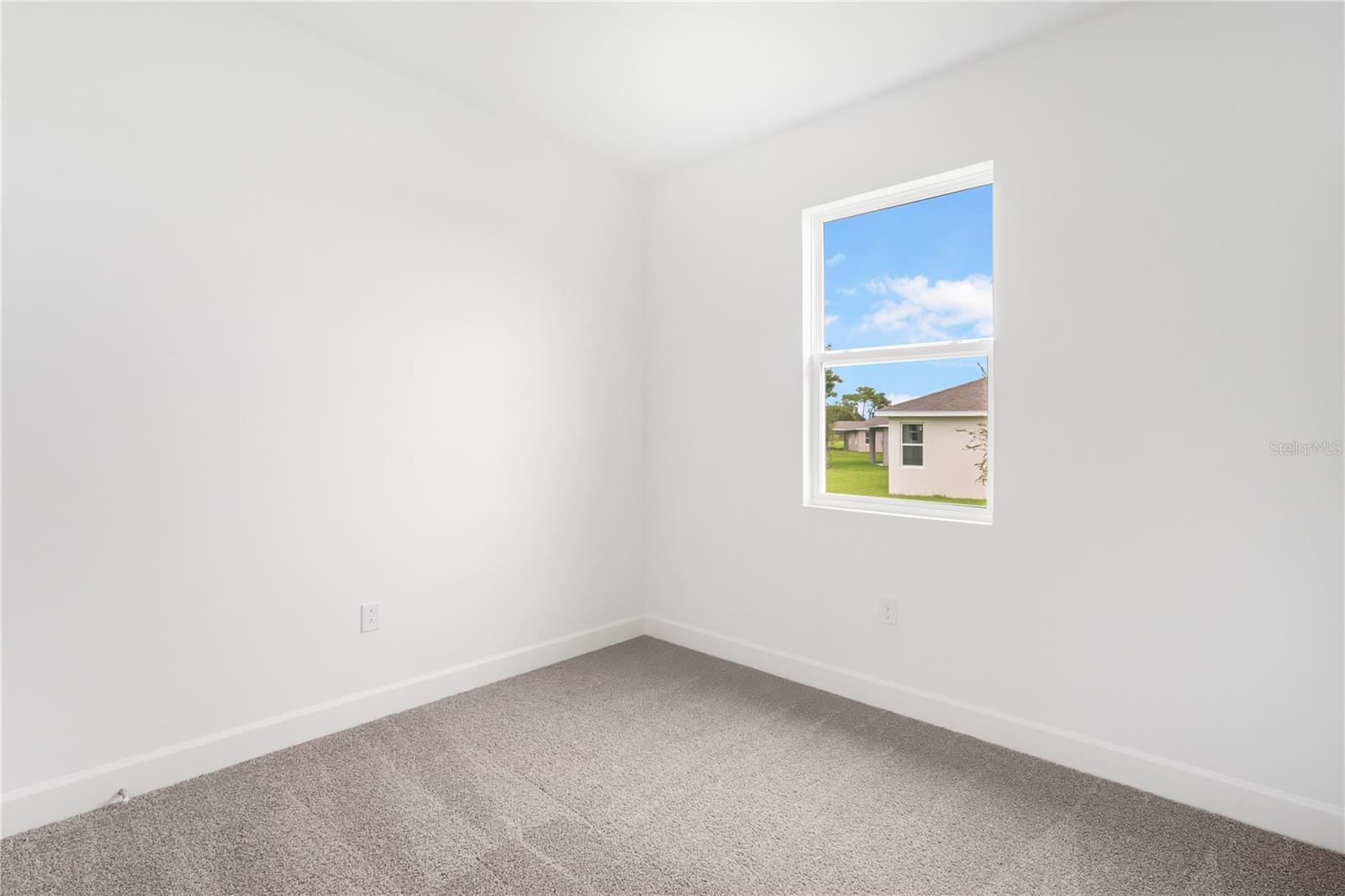 Image 27 of 44 For 9229 Players Drive