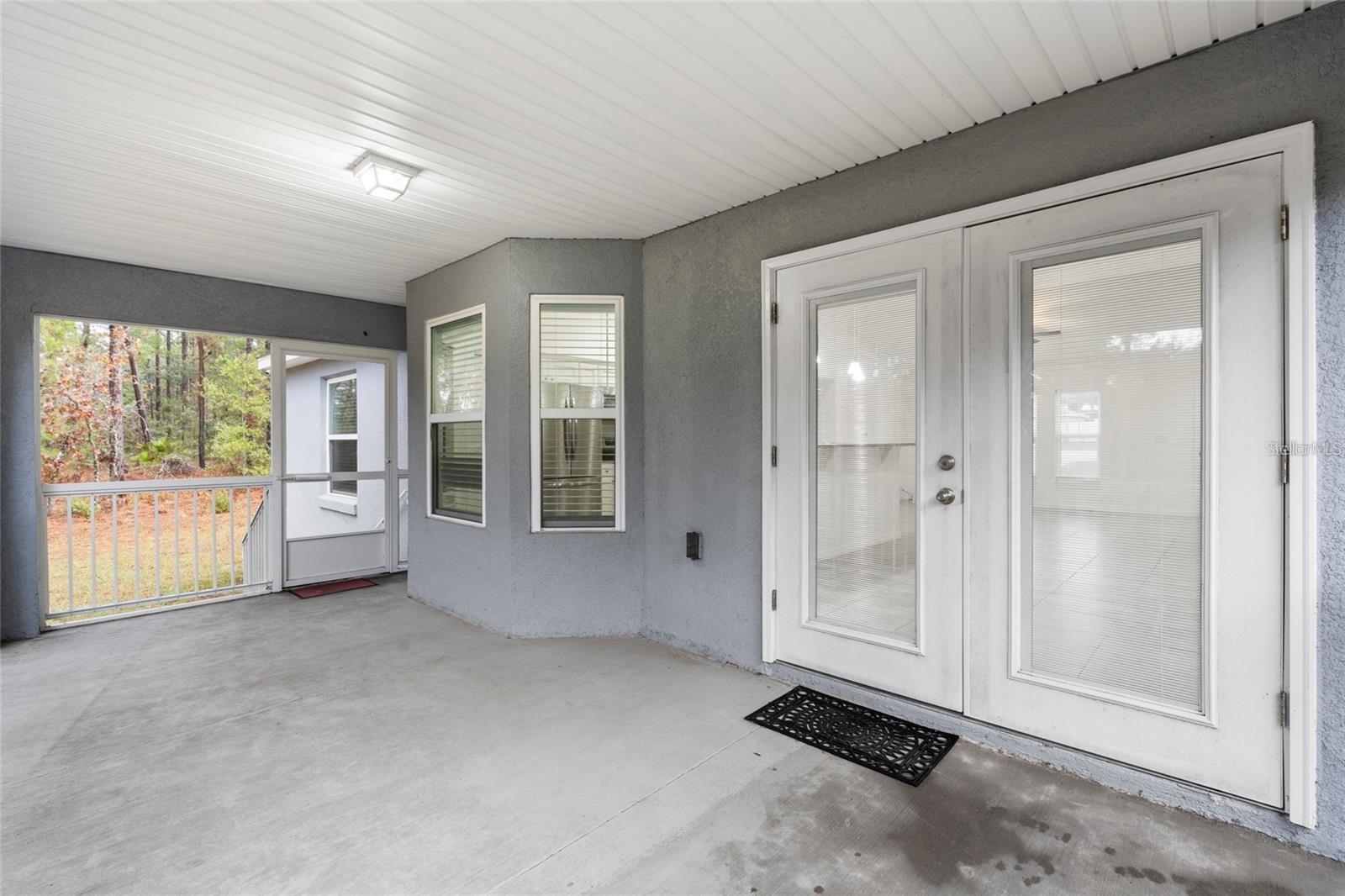 Image 22 of 27 For 832 Marion Oaks Manor