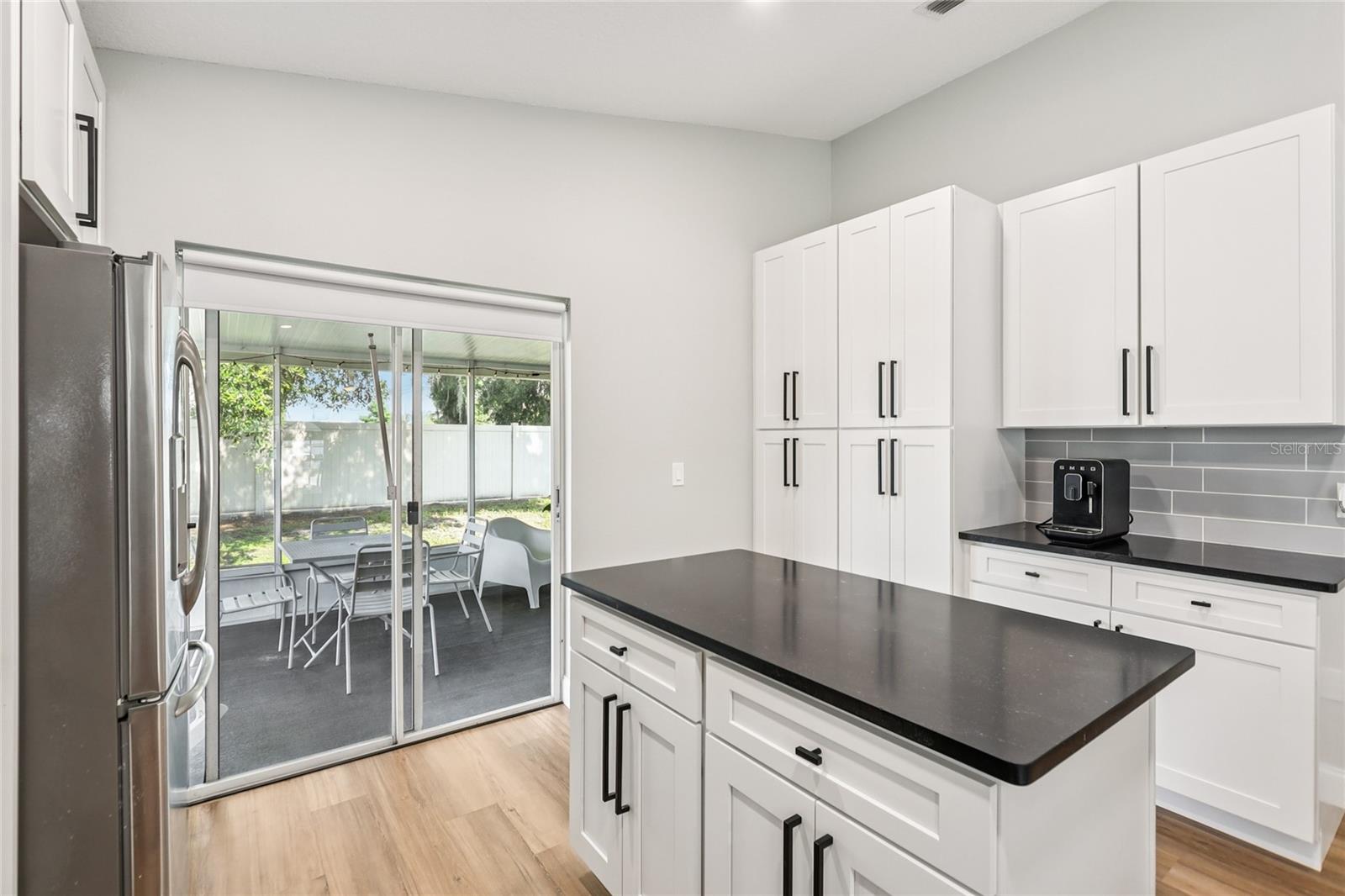 Image 12 of 32 For 2700 Palm Isle Way