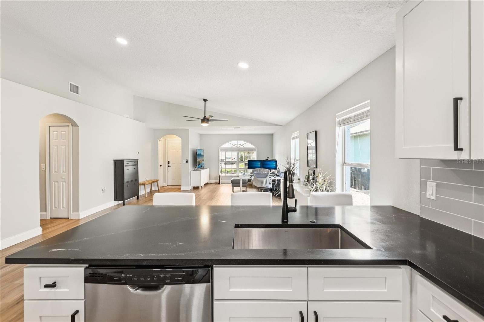 Image 13 of 32 For 2700 Palm Isle Way