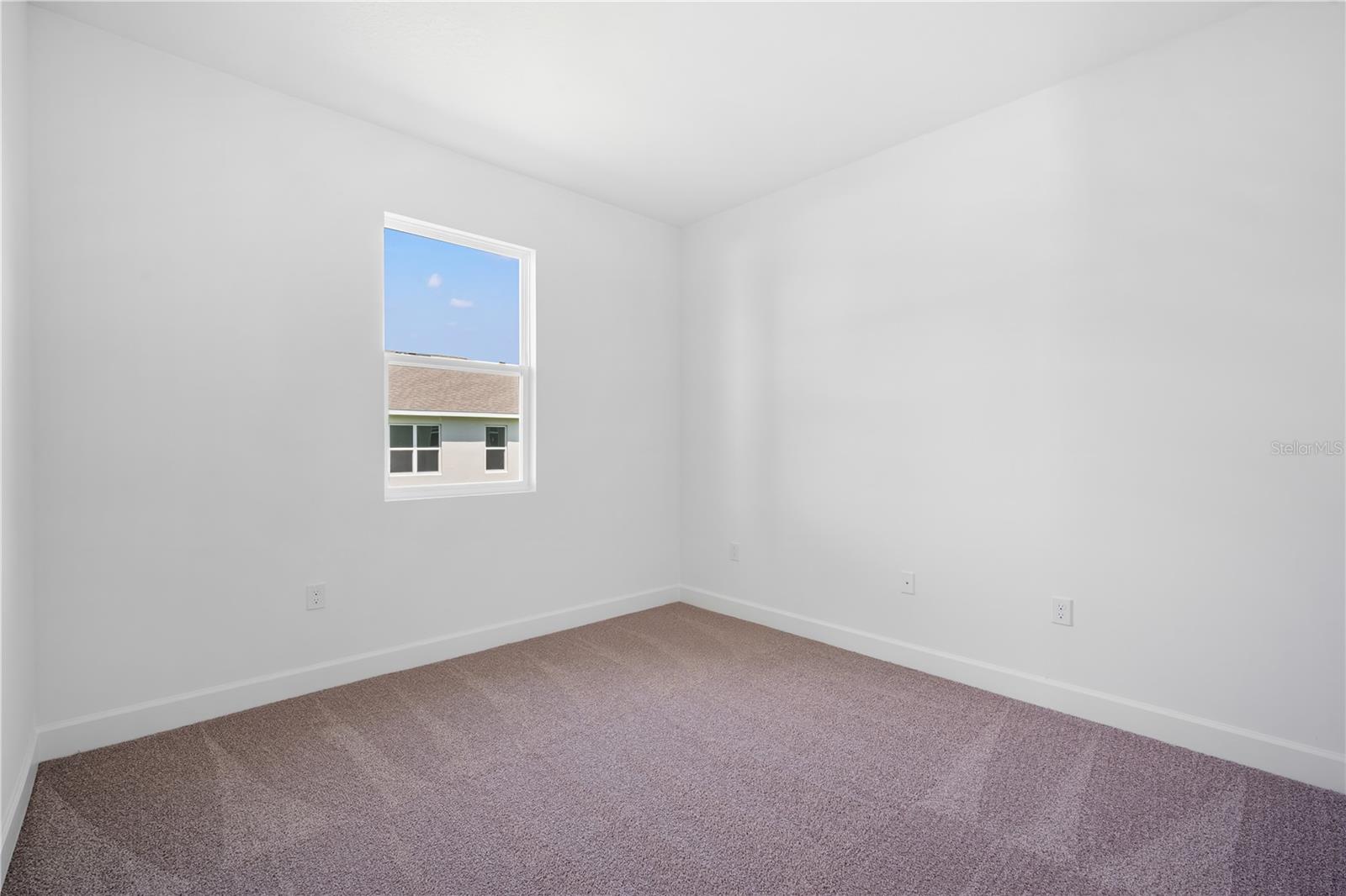 Image 27 of 29 For 9196 Players Drive