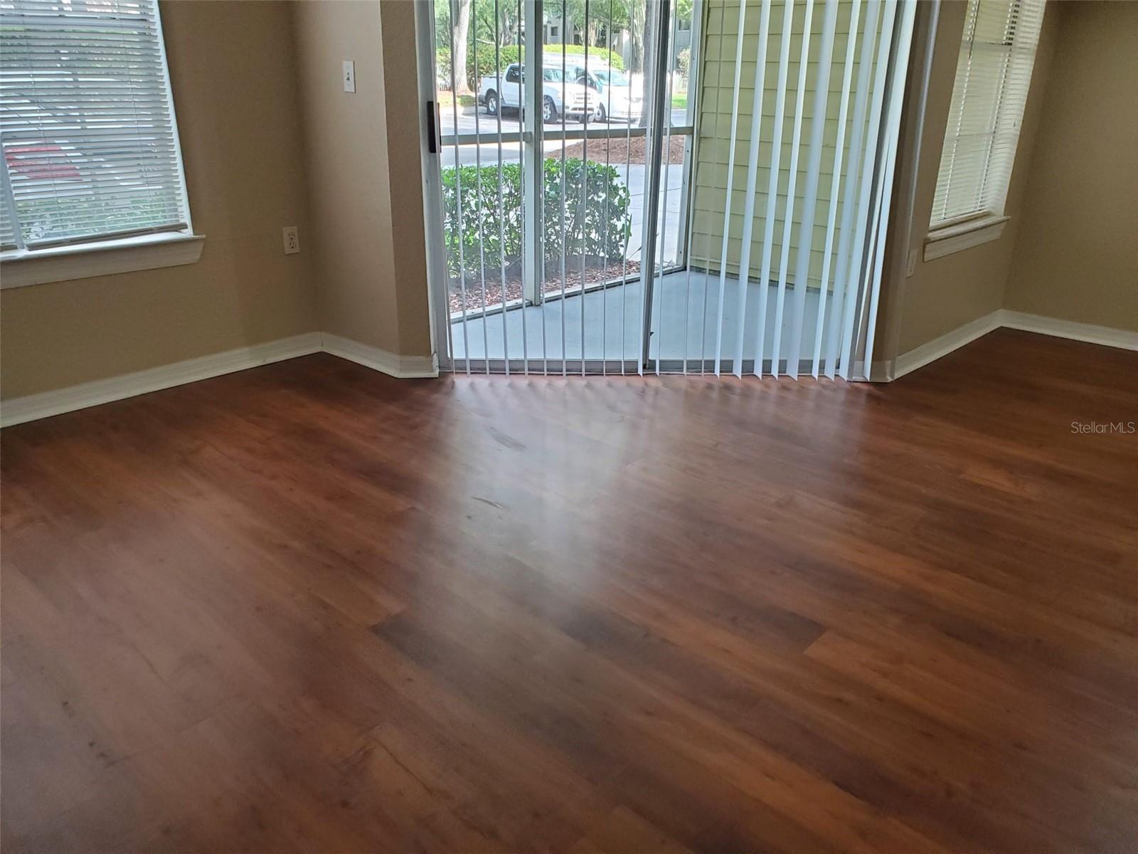 Image 8 of 10 For 5005 City Street 1313