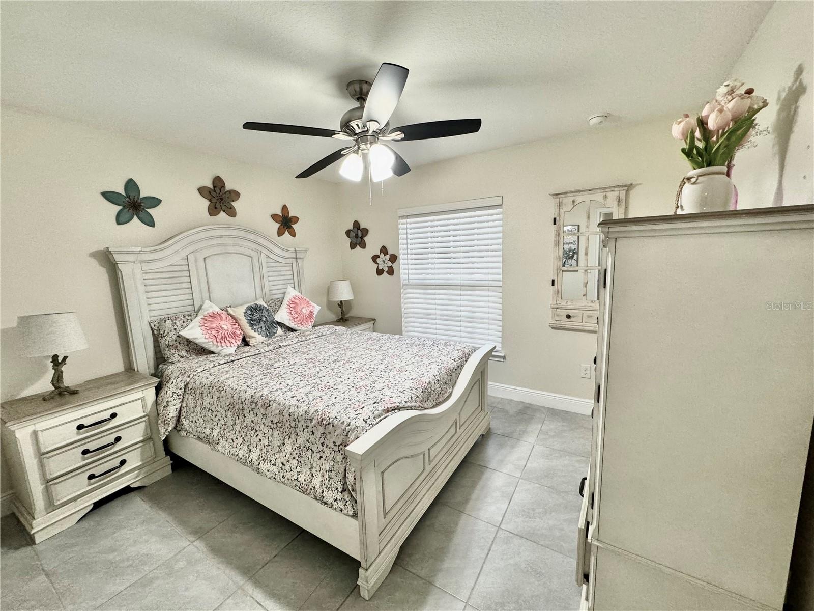 Image 16 of 21 For 448 Britten Drive