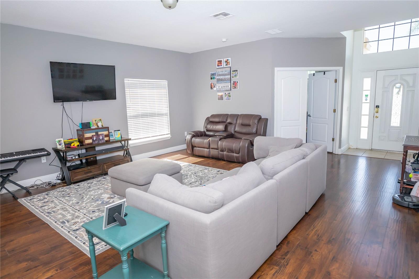 Image 4 of 11 For 2268 Victoria Falls Drive