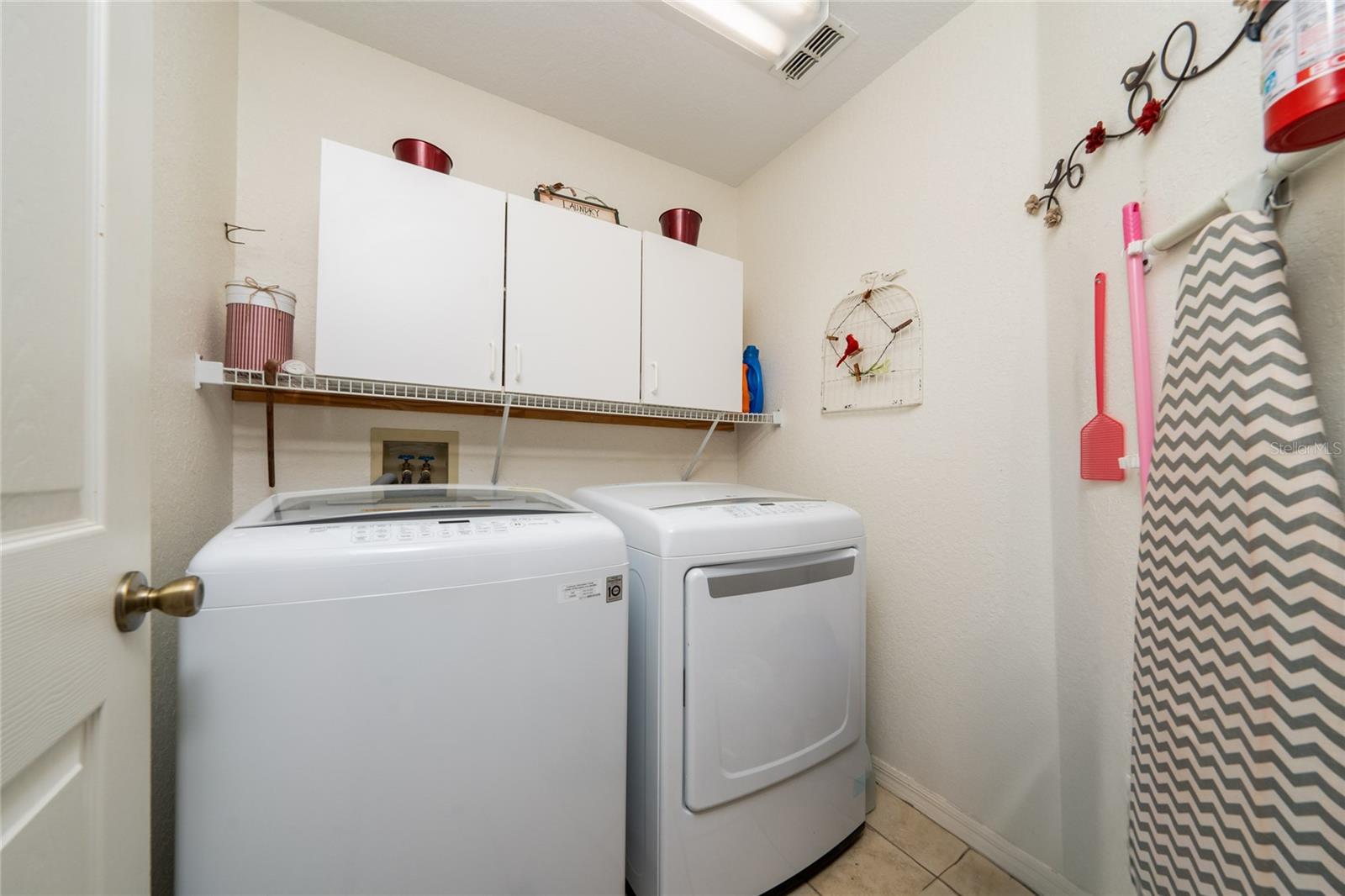 Image 22 of 41 For 3161 Timberly Ln