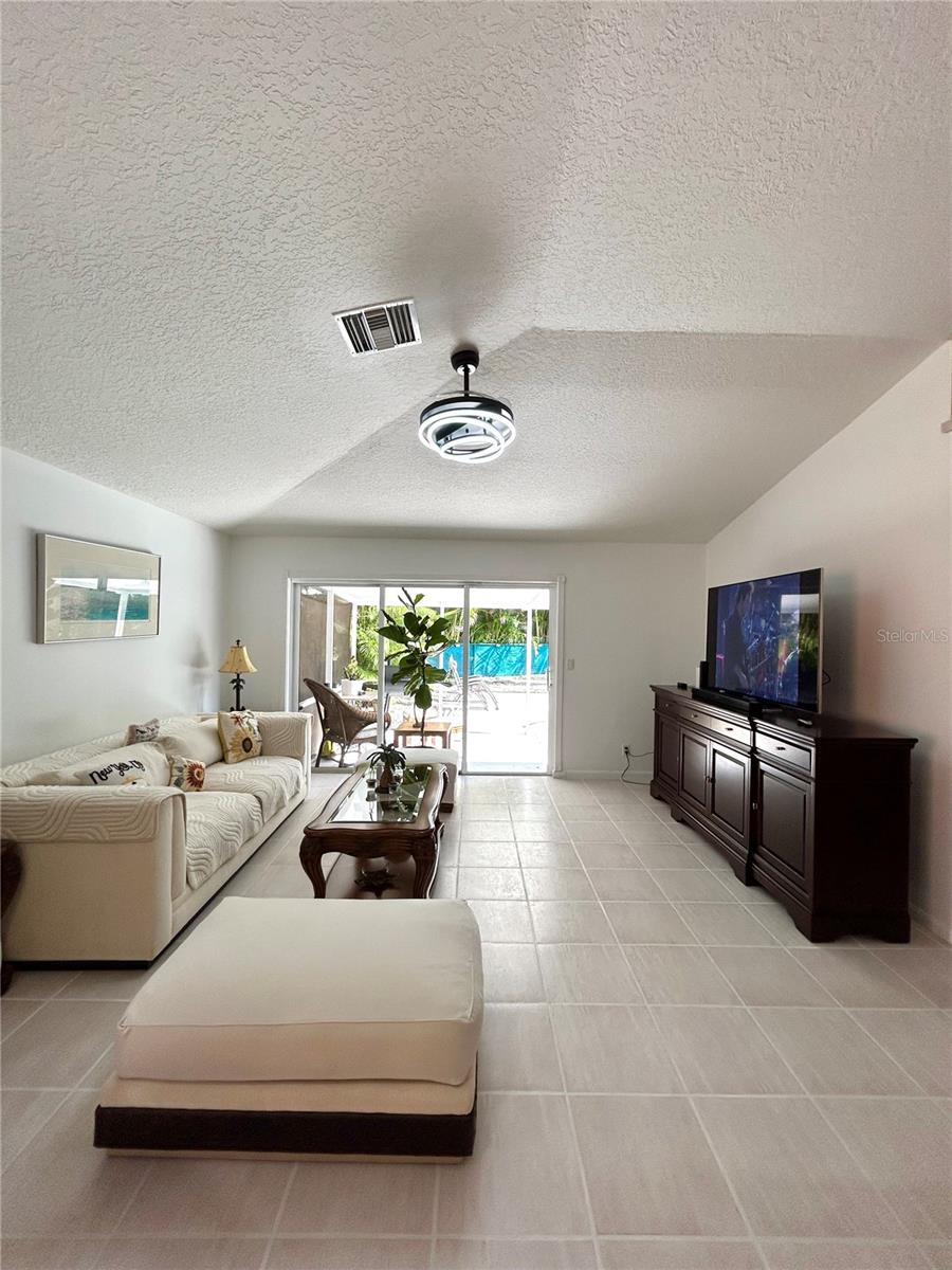 Image 21 of 35 For 1084 Aspri Way