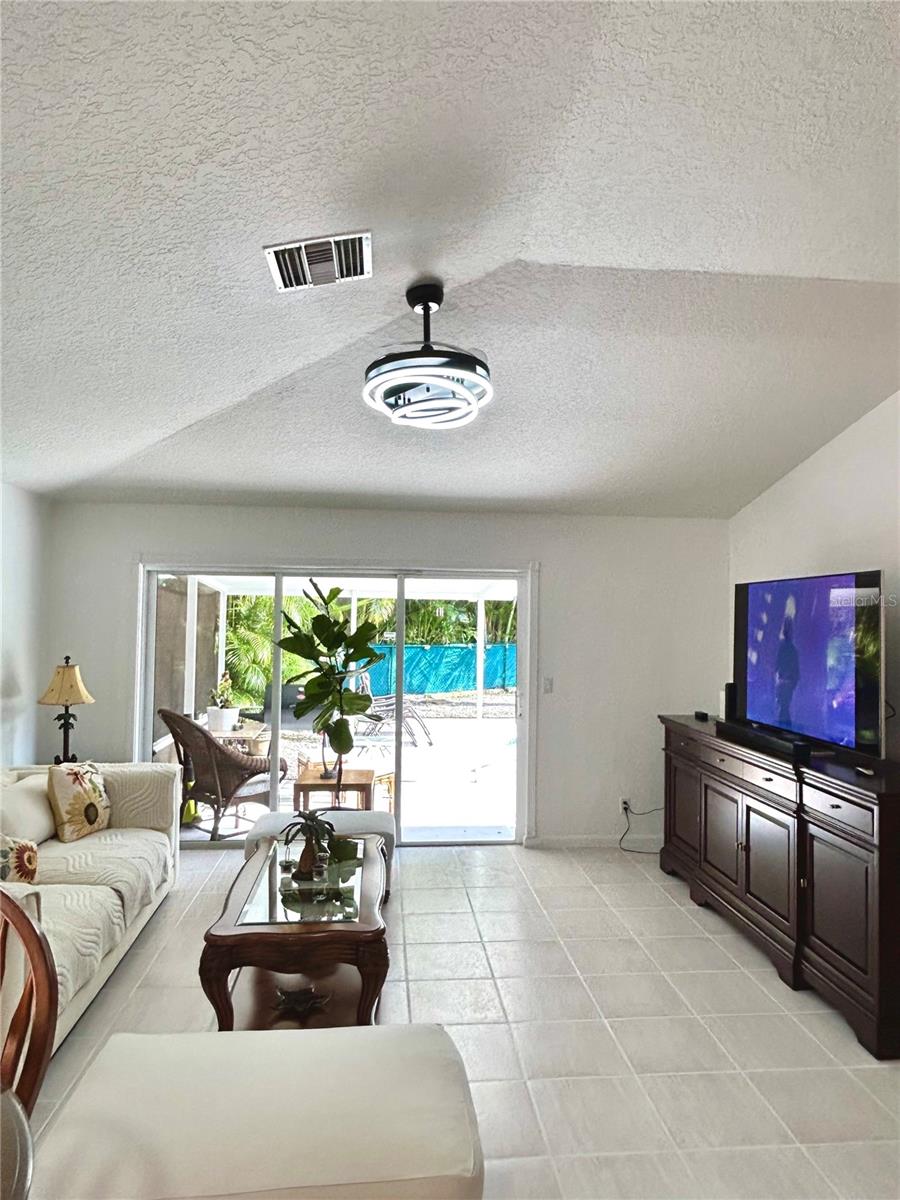 Image 22 of 35 For 1084 Aspri Way