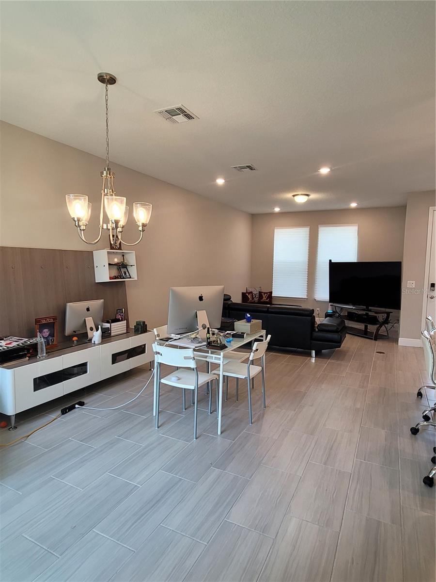 Image 7 of 20 For 7248 Carrickbend Lane