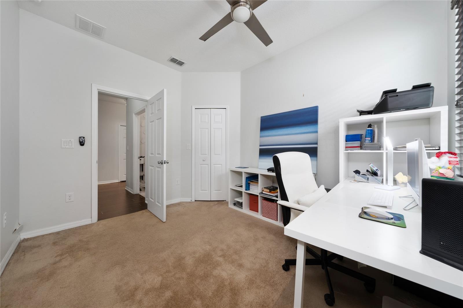 Image 11 of 27 For 205 Lakeshore Drive