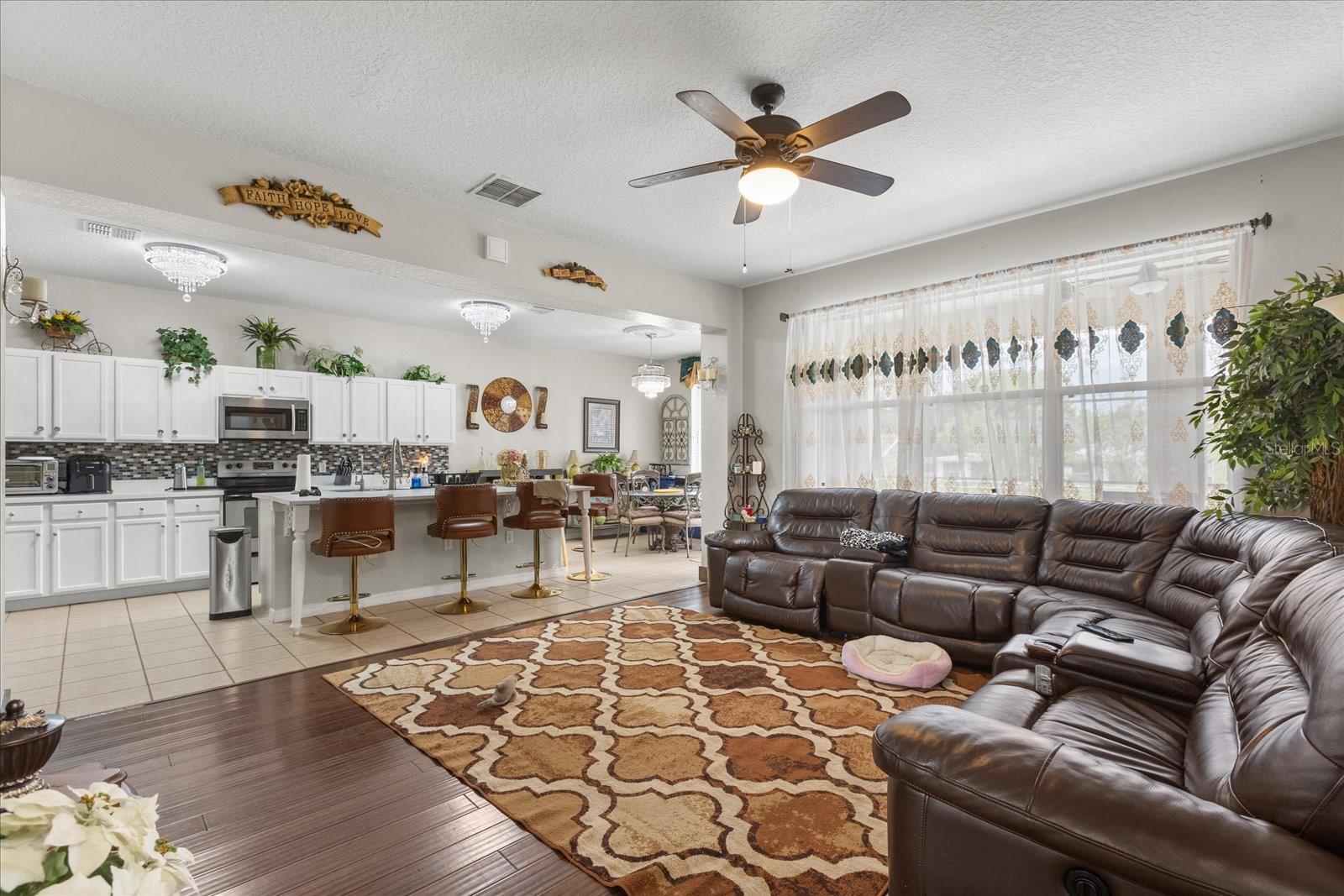 Image 7 of 41 For 1704 Pine Ridge Drive