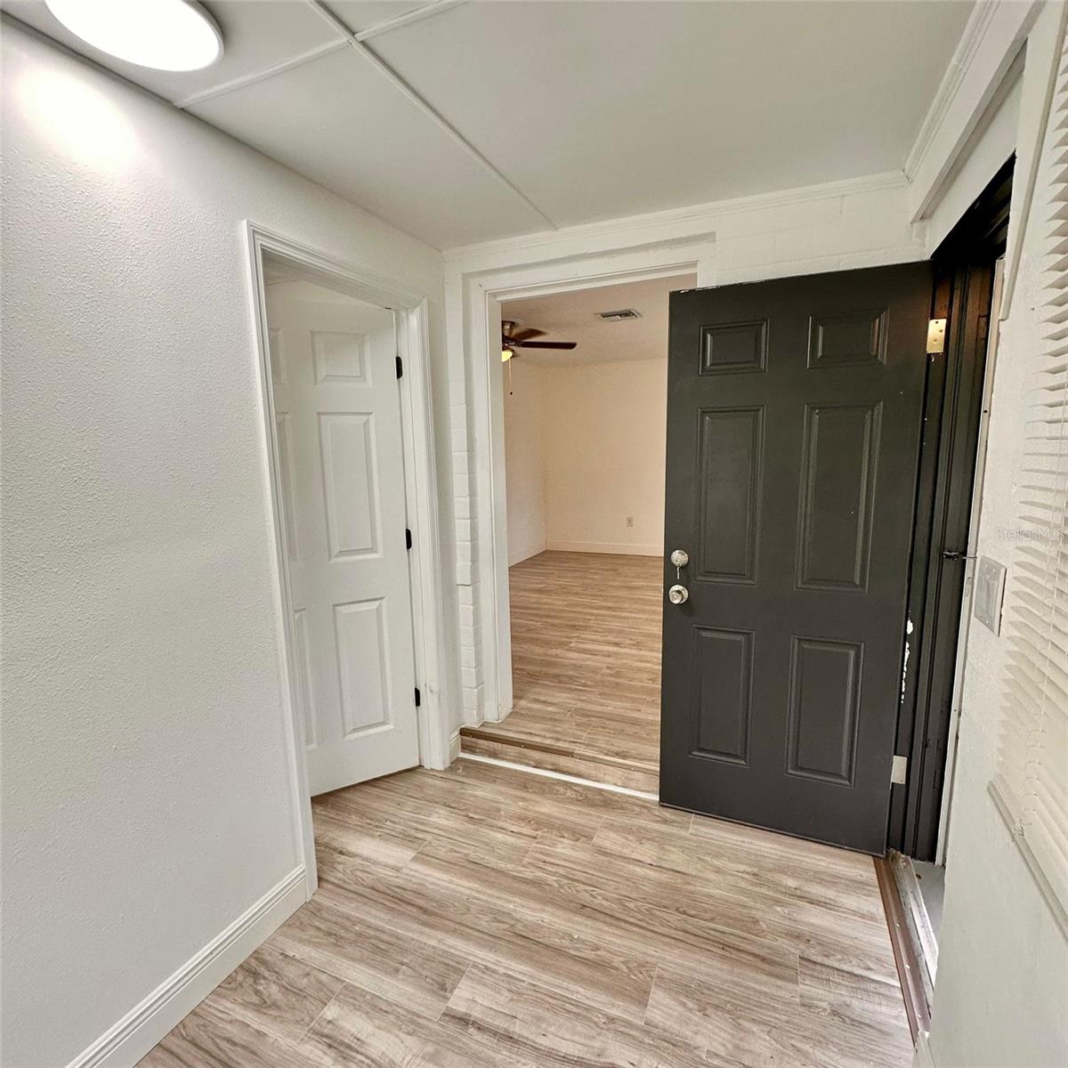 Image 4 of 37 For 1615 9th Street
