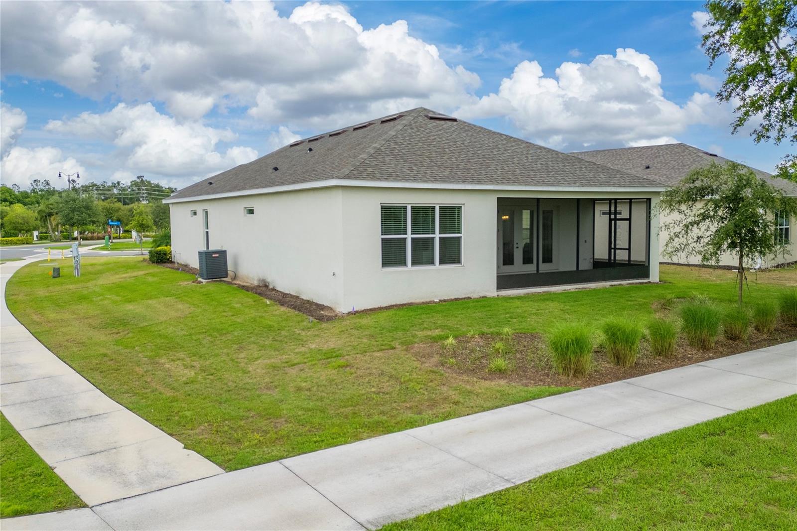 Image 22 of 37 For 1598 Whitewood Court