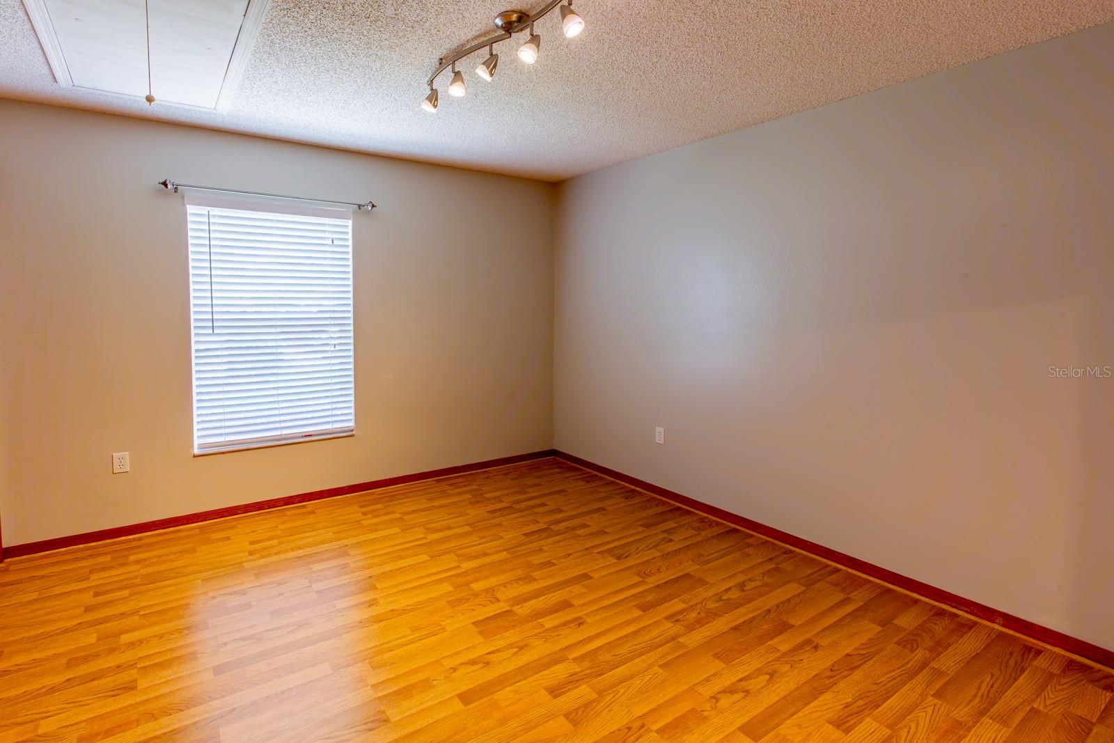 Image 11 of 14 For 3267 Villa Way Circle