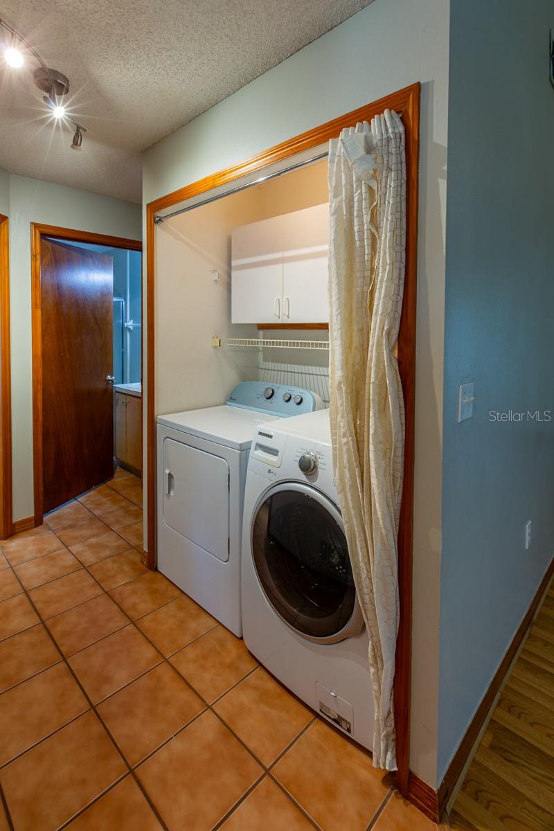Image 6 of 14 For 3267 Villa Way Circle