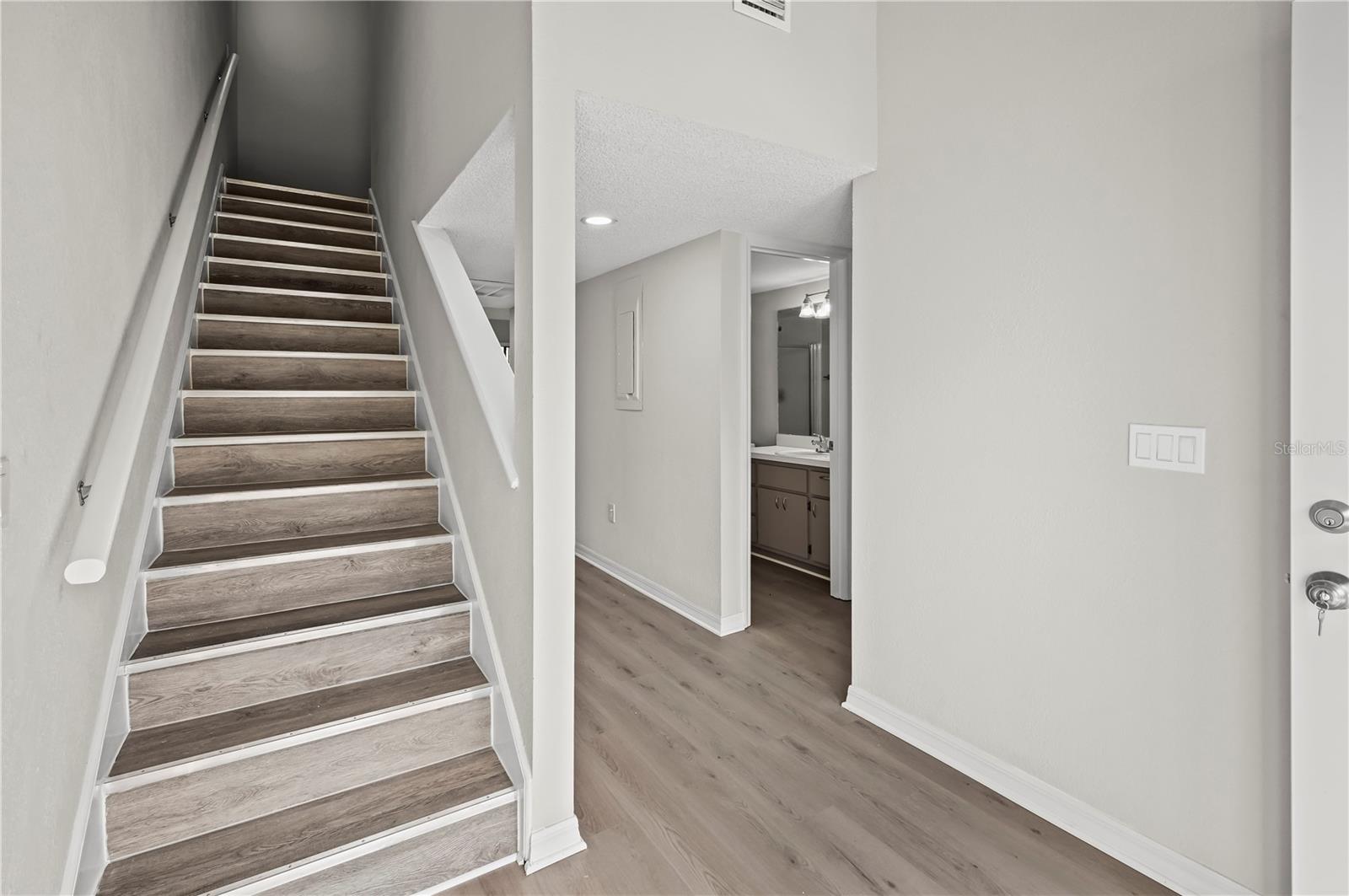 Image 17 of 22 For 1621 2nd Street 203