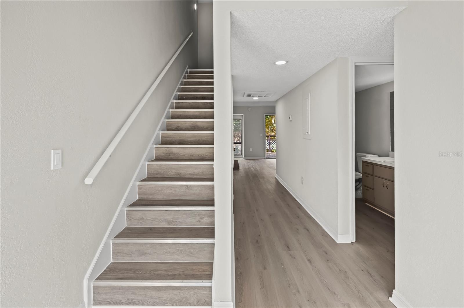 Image 18 of 22 For 1621 2nd Street 203