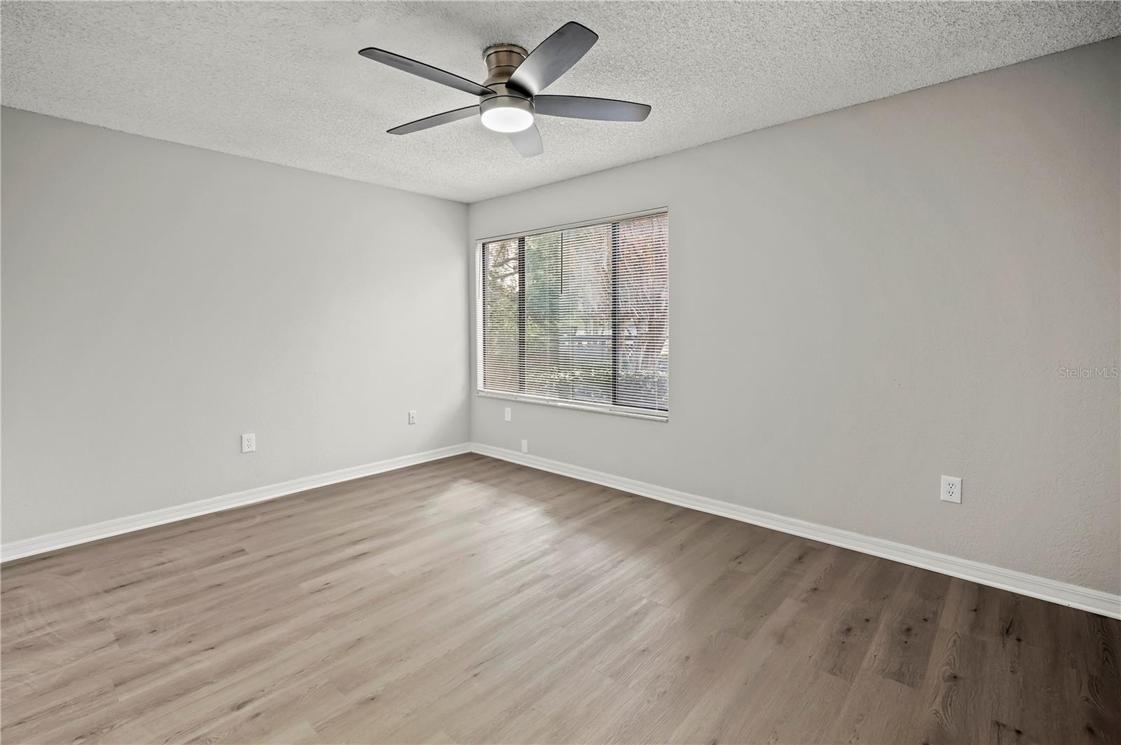Image 20 of 22 For 1621 2nd Street 203