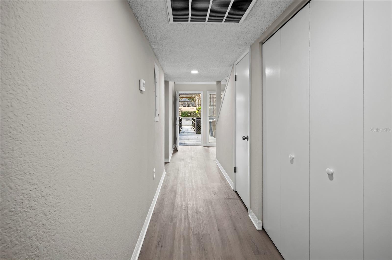 Image 21 of 22 For 1621 2nd Street 203