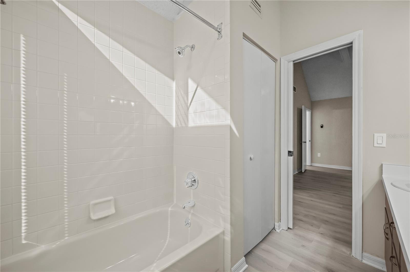 Image 3 of 22 For 1621 2nd Street 203