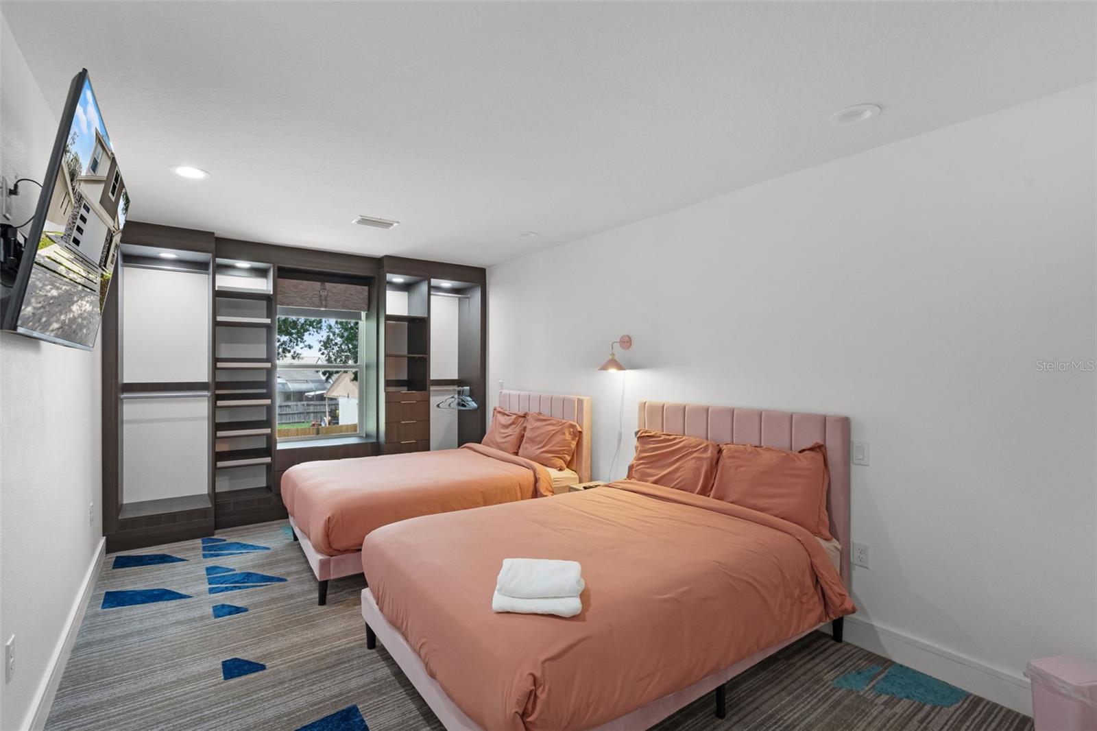 Image 28 of 39 For 2561 Montego Bay Boulevard