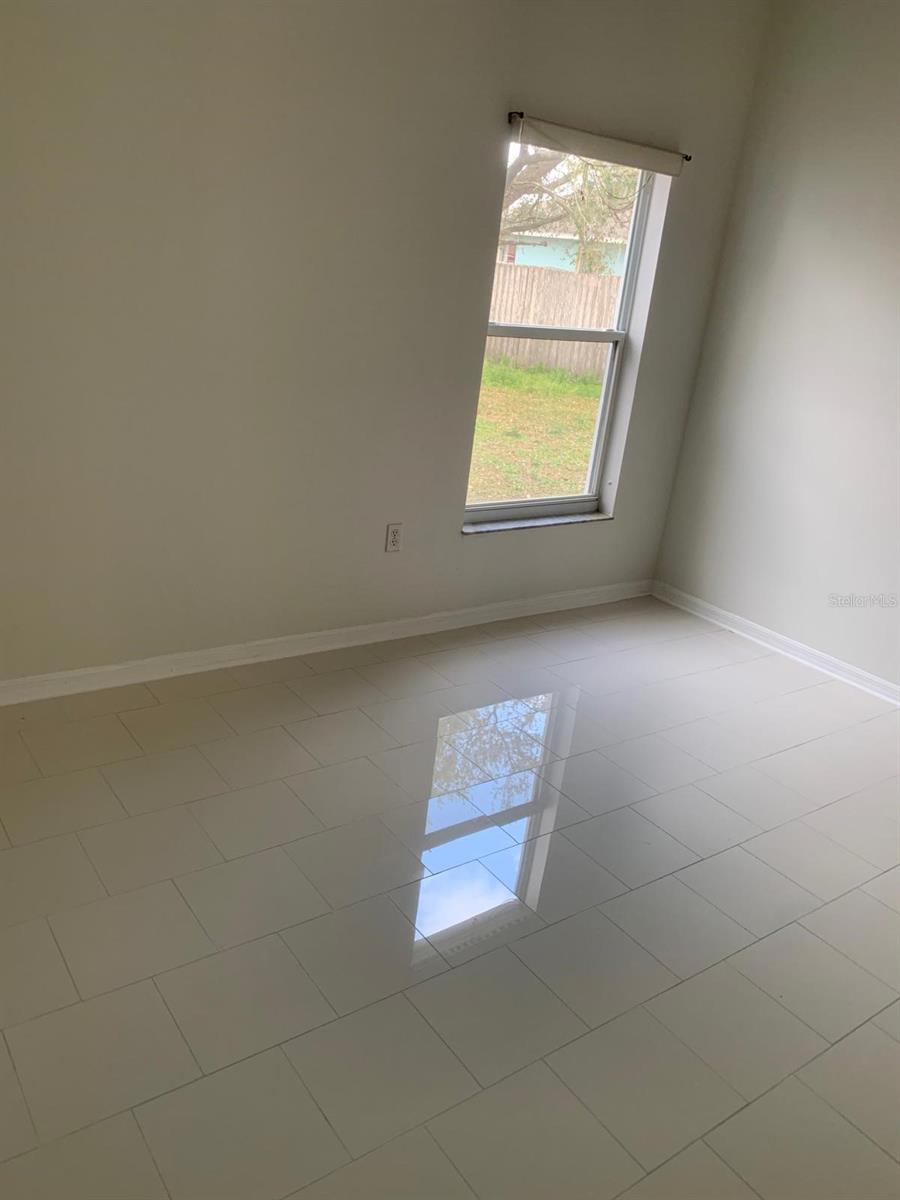 Image 10 of 18 For 808 Massy Court