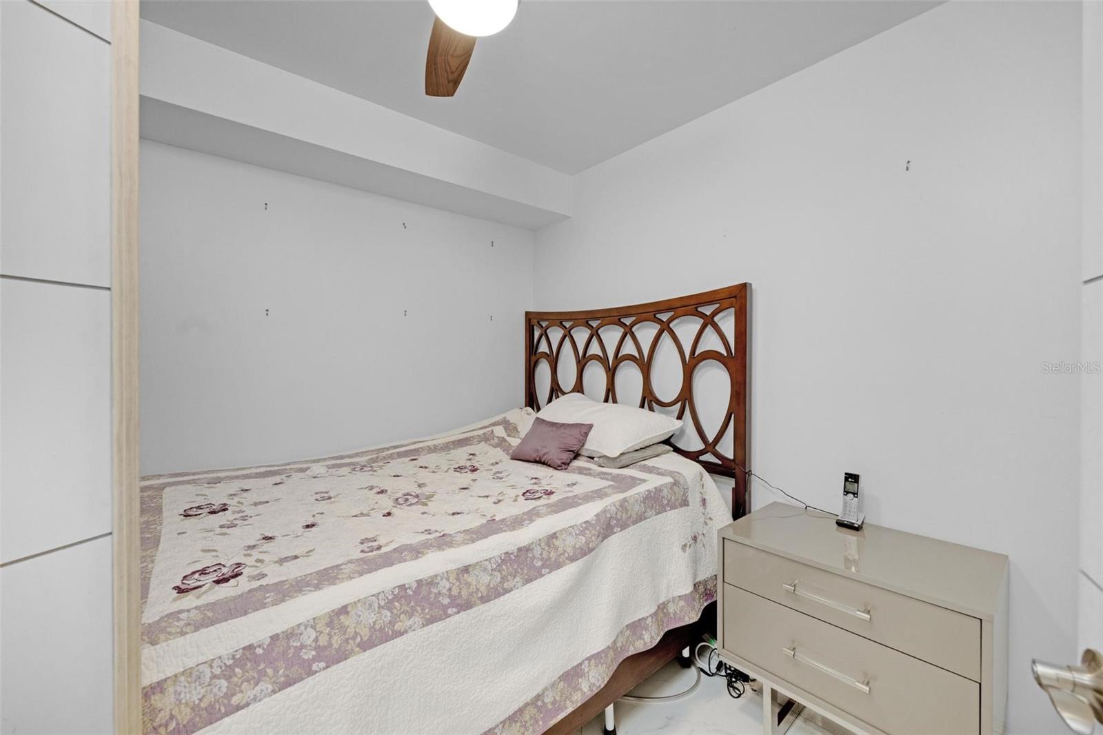 Image 26 of 39 For 15499 Miami Lakeway N 208