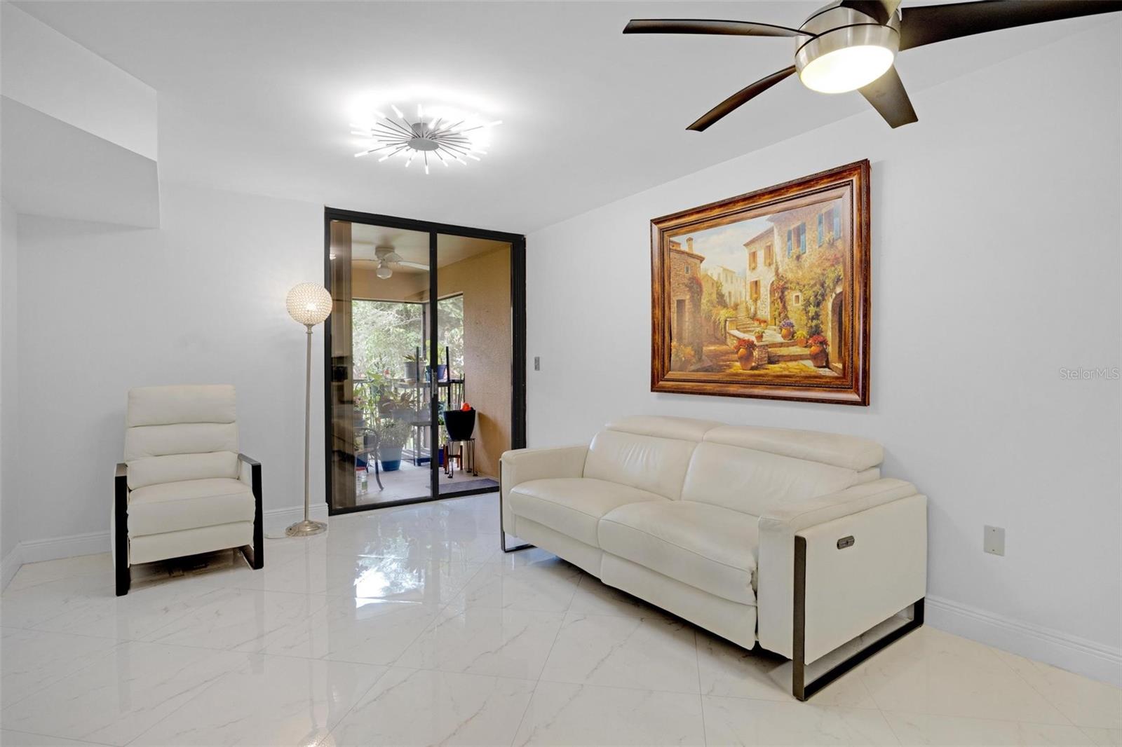 Image 30 of 39 For 15499 Miami Lakeway N 208