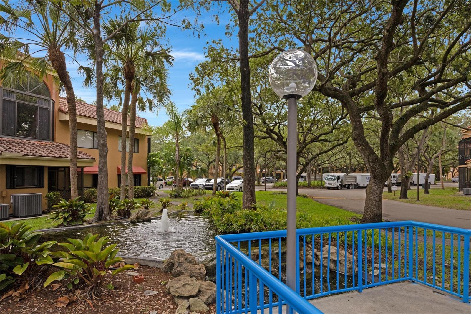 Image 39 of 39 For 15499 Miami Lakeway N 208