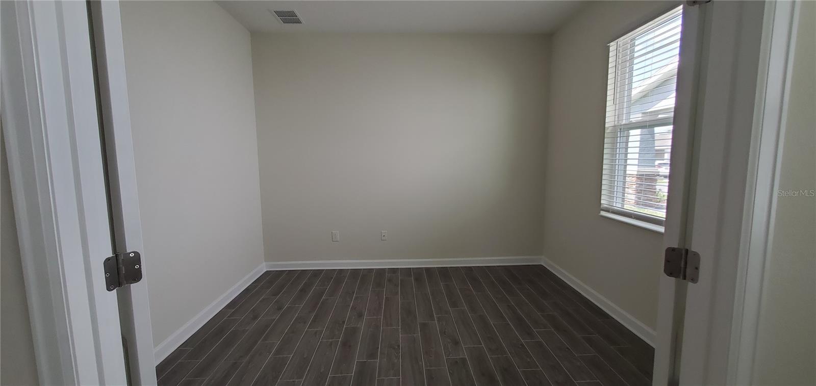 Image 5 of 15 For 2077 Camden Loop