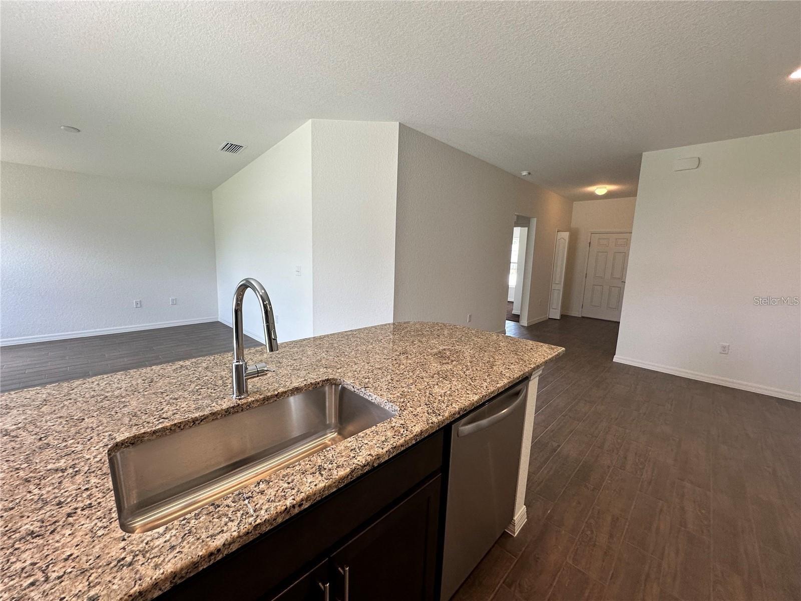 Image 6 of 19 For 358 Harper Estates