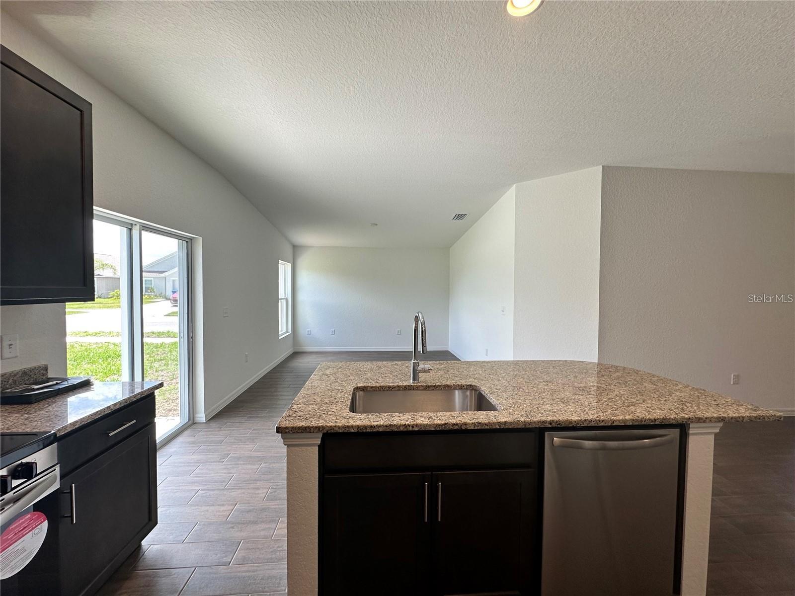 Image 8 of 19 For 358 Harper Estates