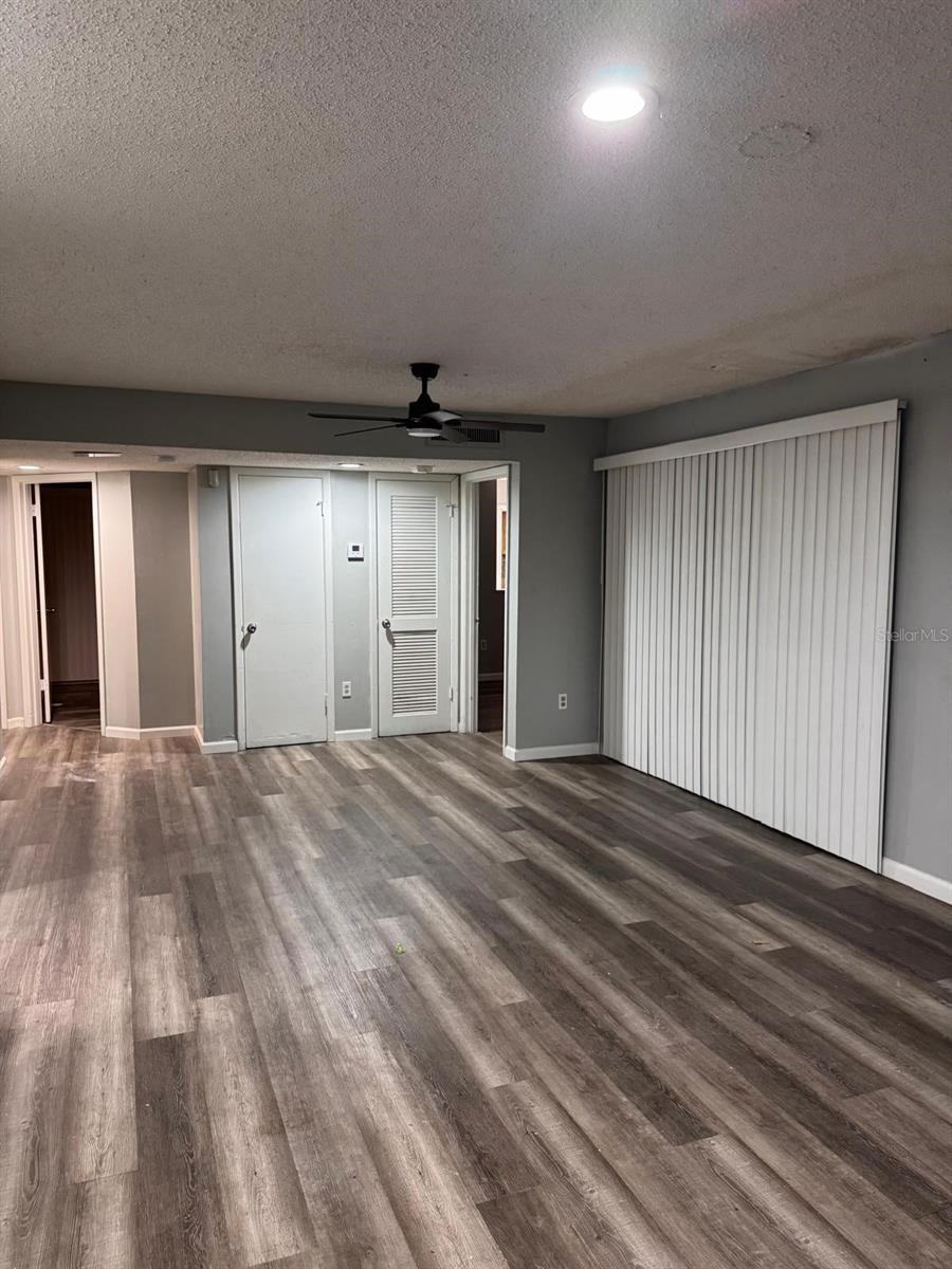 Image 3 of 10 For 4341 Aqua Vista Drive A